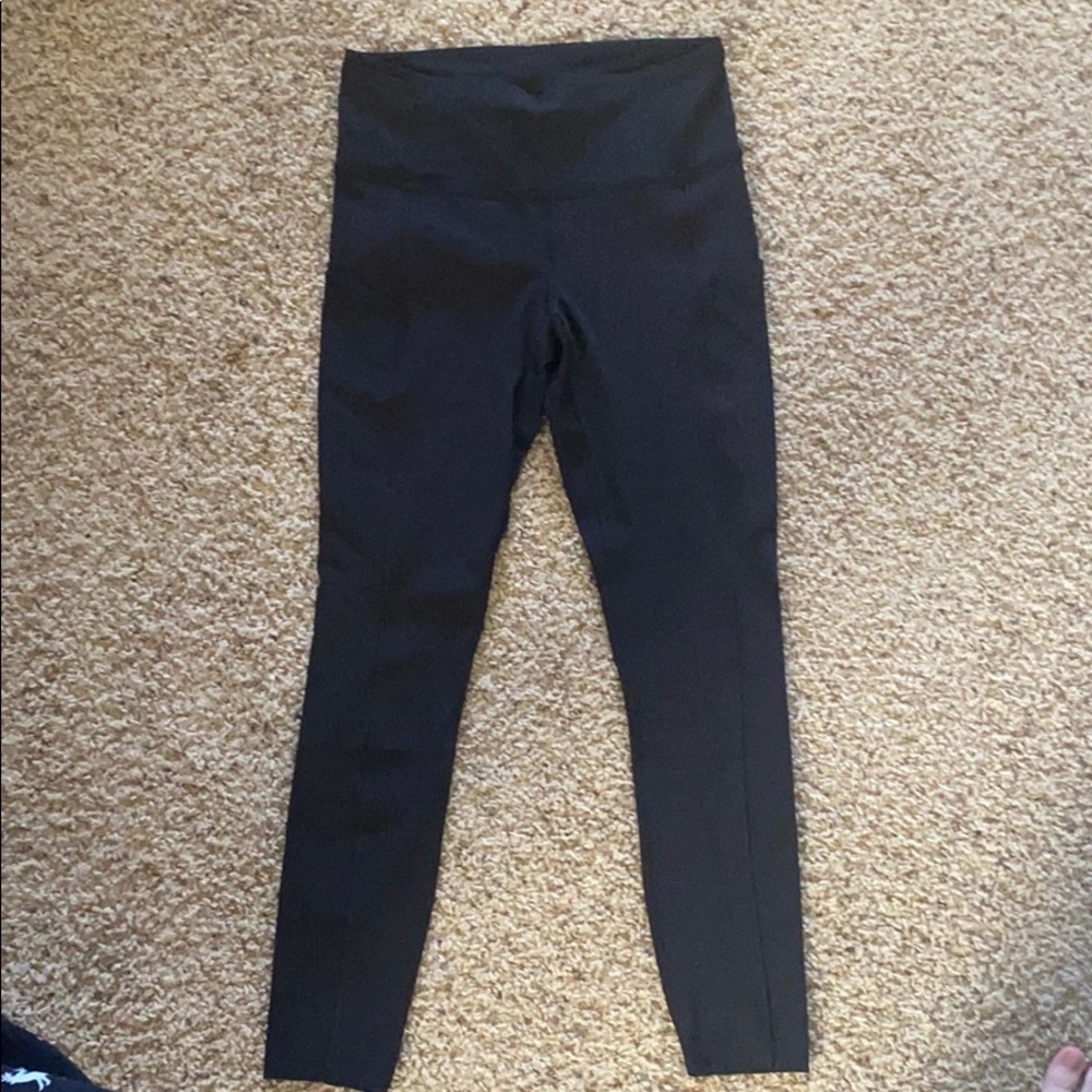Size 6 black lululemon leggings 28 inch
